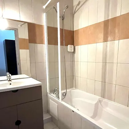 A Saint-florent Avec Piscine, Climatisation, Balcon Et Parking, Proche Et Centre - Fr-1-650-36 Apartment Saint-Florent (Corsica)